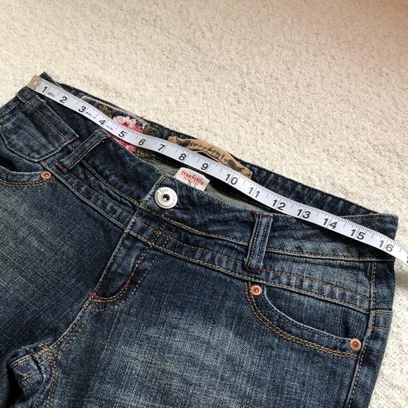 Freestyle Revolution 24” Low rise & cropped jeans, size 9 - Picture 10 of 12